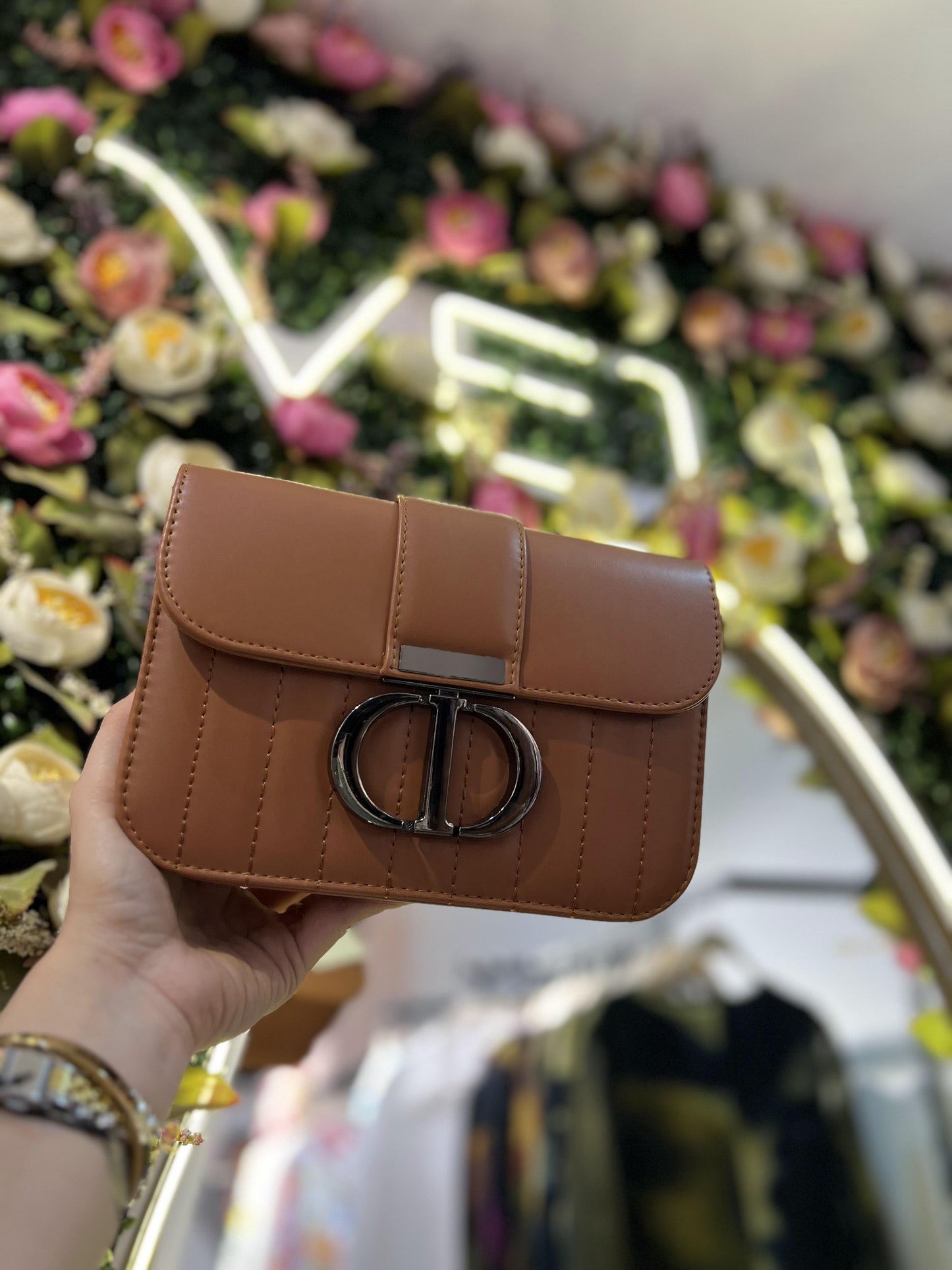 Go- D.Dior havan bag