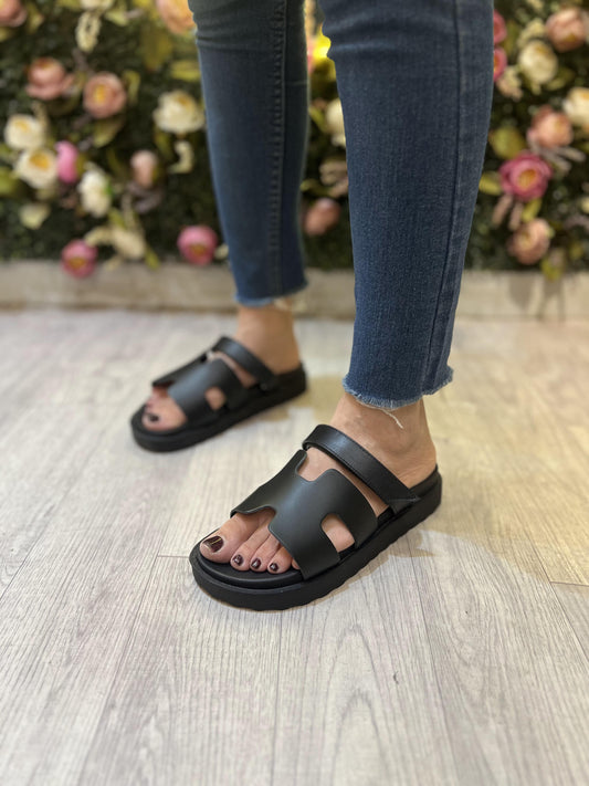 Hermes slipper Black