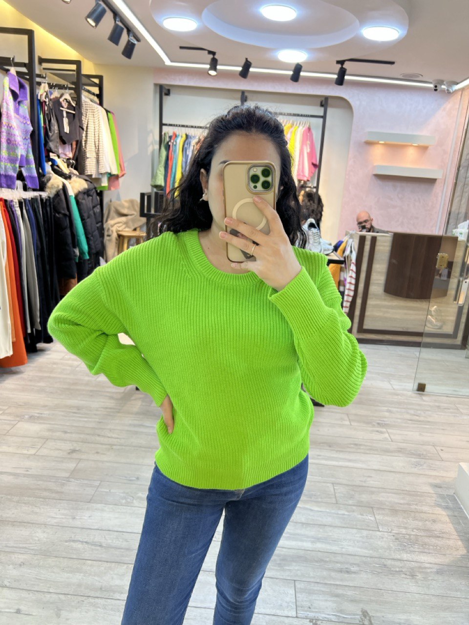 BS- w stk pullover col2-18