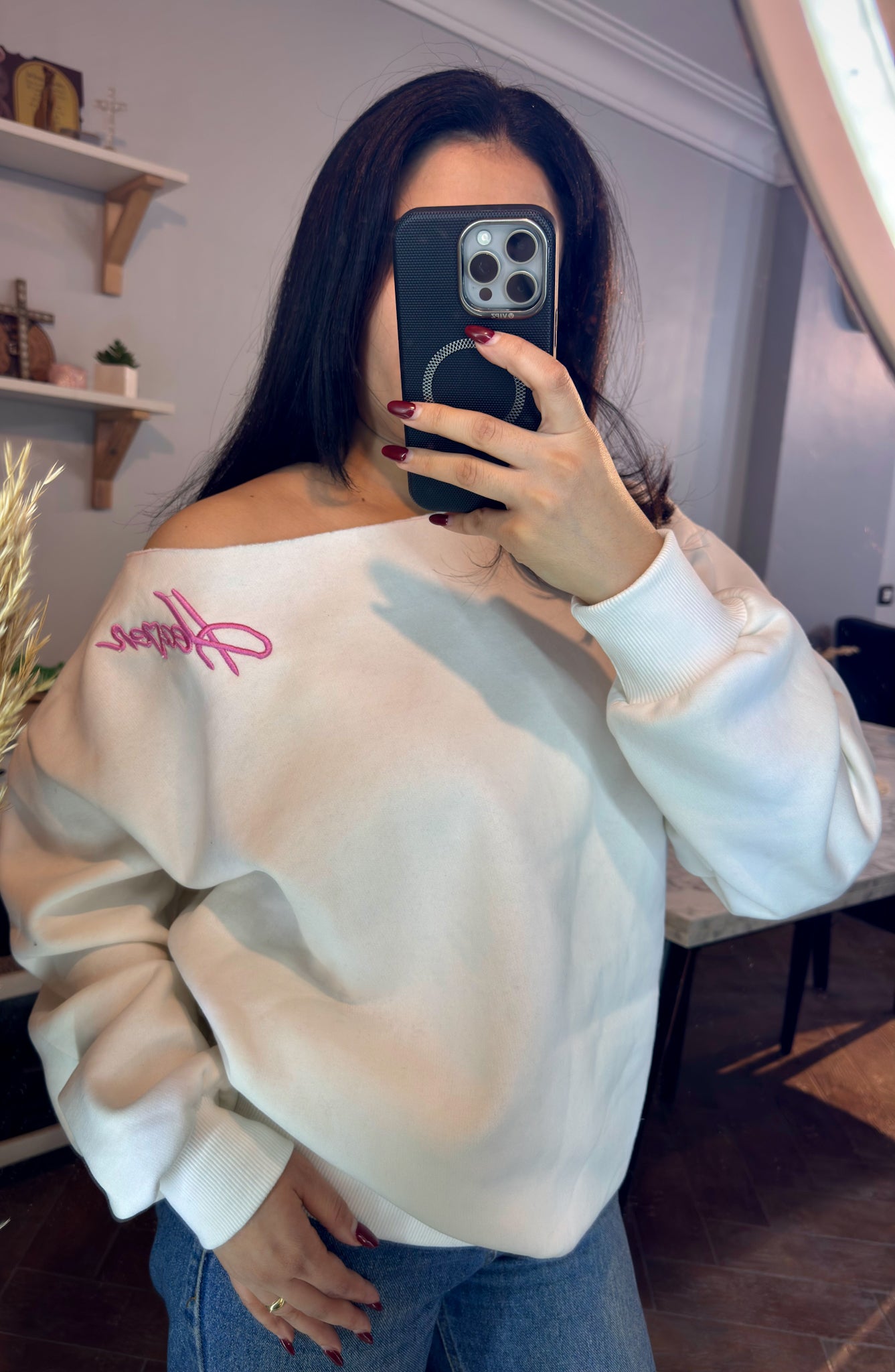 Sweatshirt off-shoulder L-1